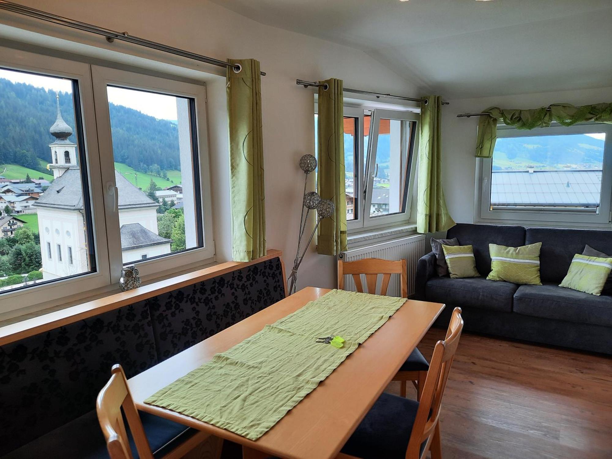 Haus Traninger Apartment Flachau Phòng bức ảnh